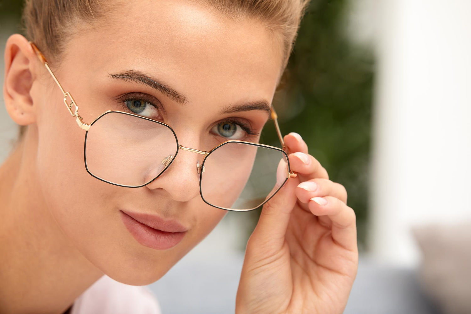 Okulary korekcyjne Michael Kors – modny dodatek do Twojej stylizacji