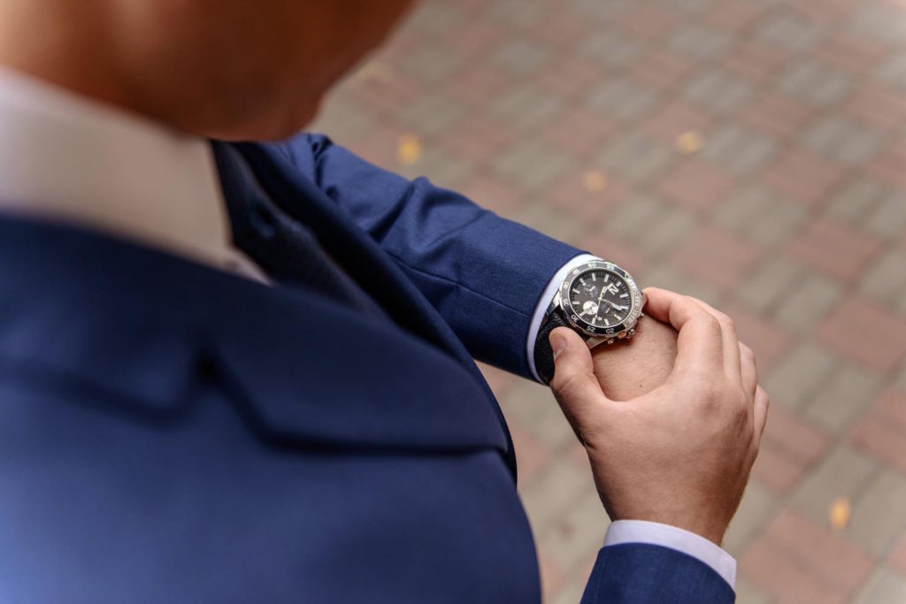 Luksusowe zegarki są nie tylko precyzyjnym narzędziem do mierzenia czasu, ale również wyrazem prestiżu i dobrego gustu